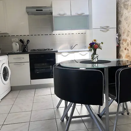 Magic Couples Only One Level Spacious Courgeac