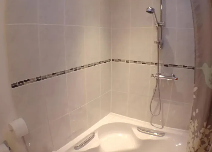 Magic Couples Only One Level Spacious Courgeac