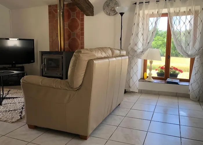 Magic Couples Only One Level Spacious *